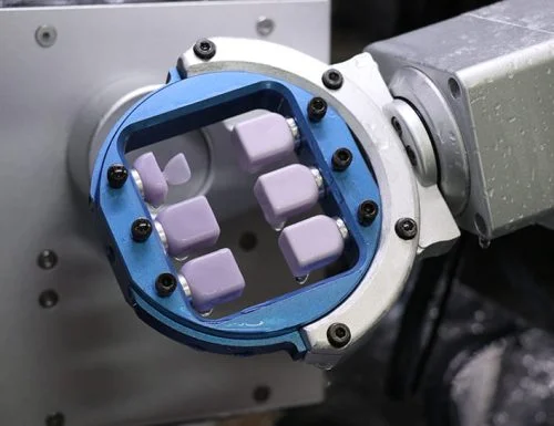 Ownsmile wet milling machine cutting thin veneer with precision and water cooling